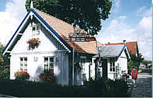 Haus mit Kurenwimpel